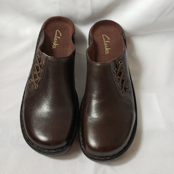 Clarks Shoes - Clarks  Brown clogs shoes